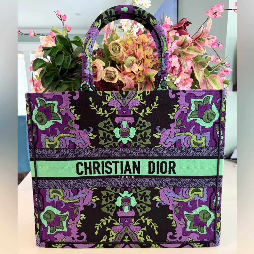 CHRISTIAN DIOR Canvas Embroidered Large Indian Purple Book Tote ~ EUC w/DB & COA - Picture 16 of 16